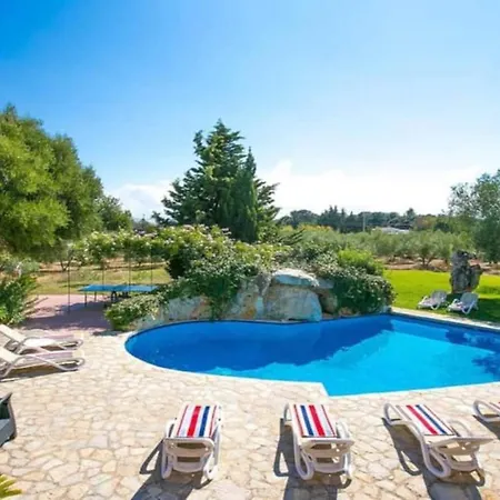 Bennassar Villa *